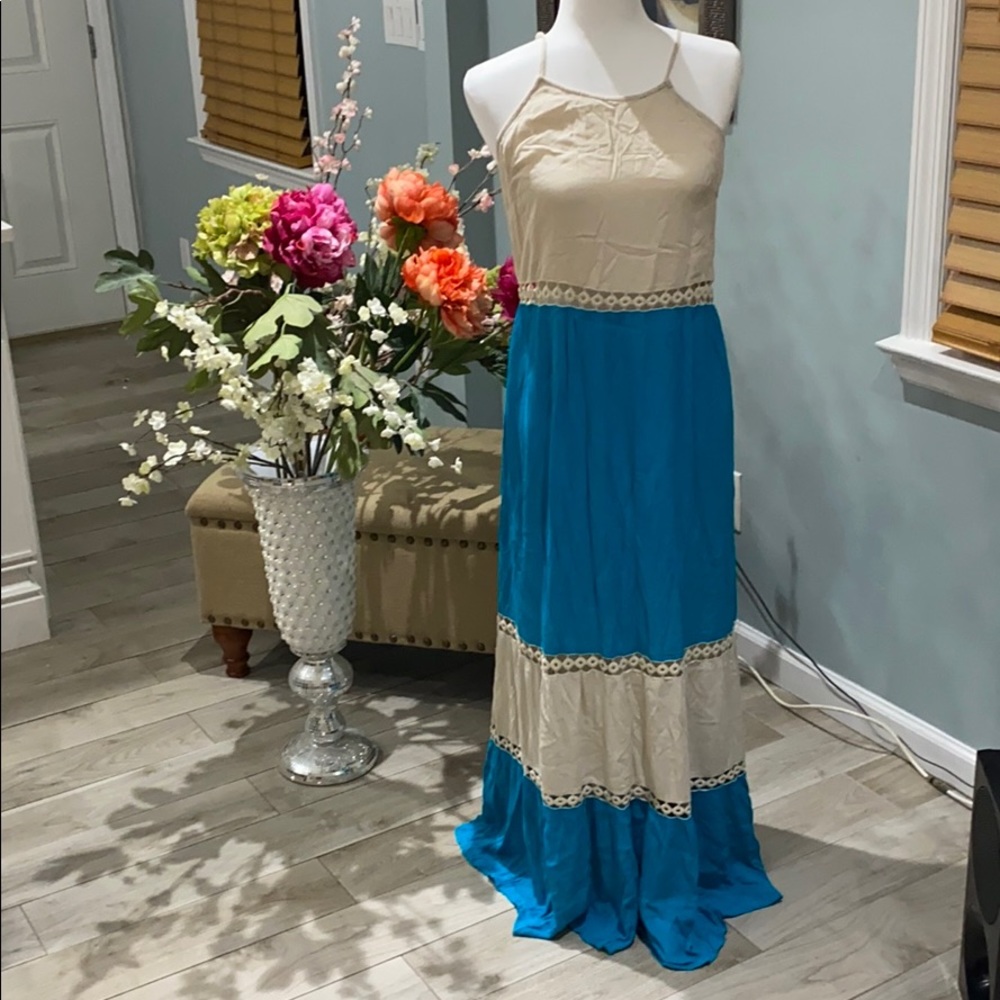 Entro Maxi Dress 😍
